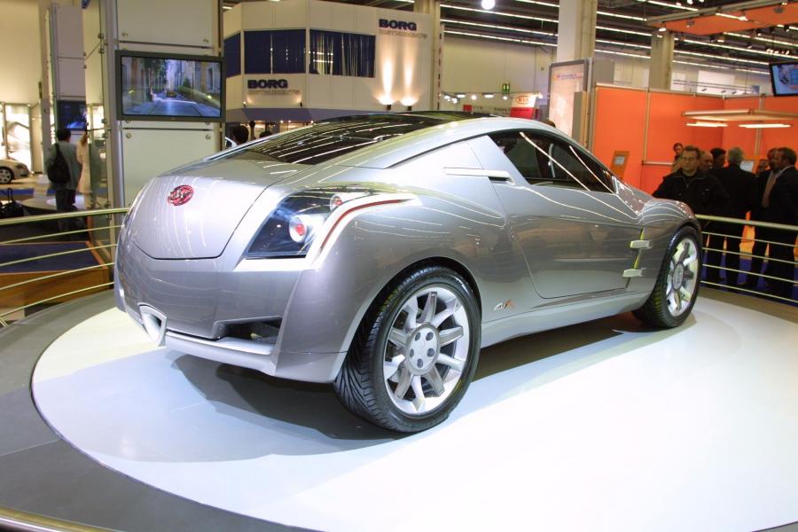  Hyundai Clix Concept 2001 года  (фото 2 из 3)